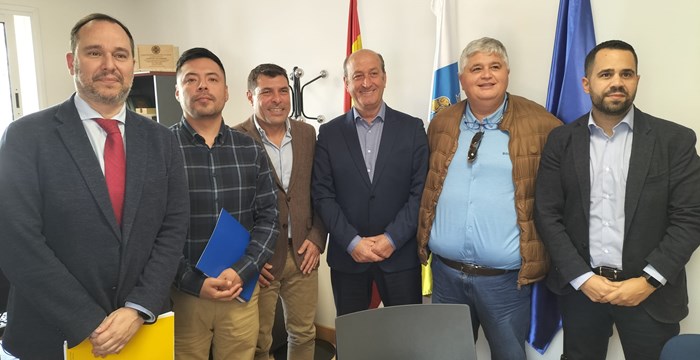 El Gobierno de Canarias y la FCF acuerdan relanzar el proyecto ‘Ganar’