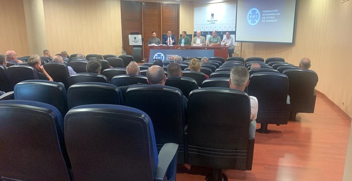 Reunión informativa de la FIFT con clubes de la zona sur de Tenerife