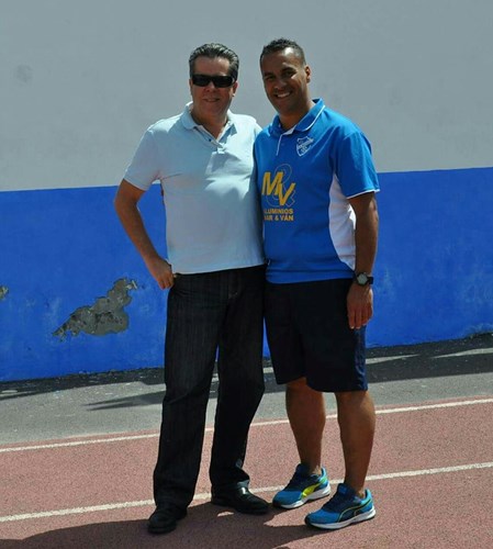 Leandro Cabrera (d), entrenador del CD Buzanada (FACEBOOK)